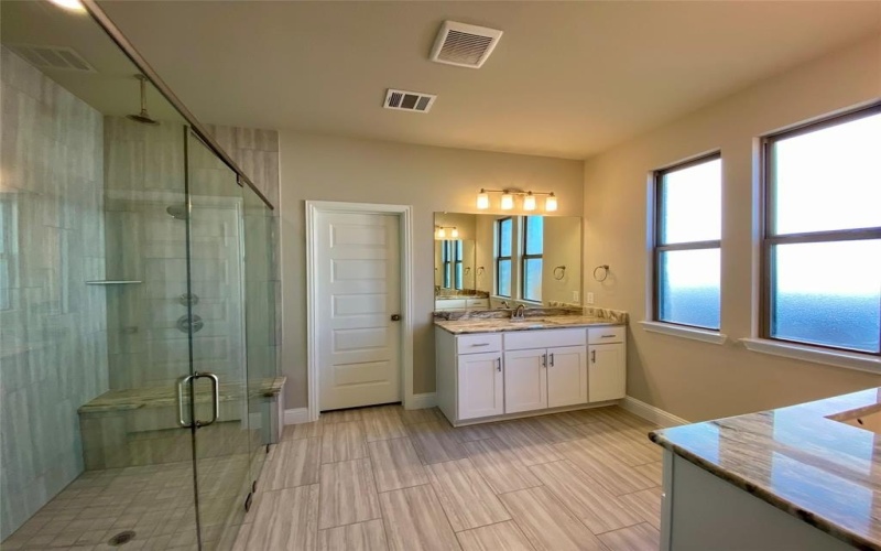 235 Devonshire Drive, Greenville, TX 75401, 5 Bedrooms Bedrooms, ,5 BathroomsBathrooms,Residential,For Sale,235 Devonshire Drive,20770575