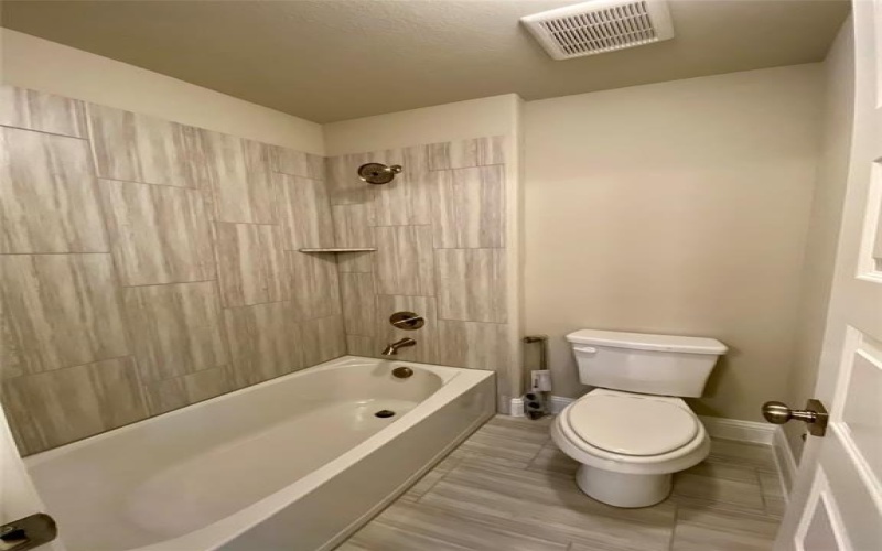 235 Devonshire Drive, Greenville, TX 75401, 5 Bedrooms Bedrooms, ,5 BathroomsBathrooms,Residential,For Sale,235 Devonshire Drive,20770575