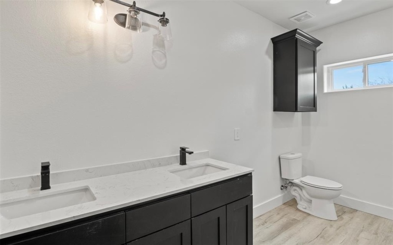 3911 Cypress Stump Court, Ovilla, TX 75154, 5 Habitaciones Habitaciones , ,6 BañosBaños,Residential,En Venta,3911 Cypress Stump Court,20762454