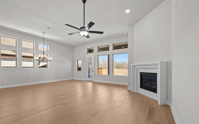 502 Long Trail, Mansfield, TX 76063, 4 Habitaciones Habitaciones , ,3 BañosBaños,Residential,En Venta,502 Long Trail,20752419