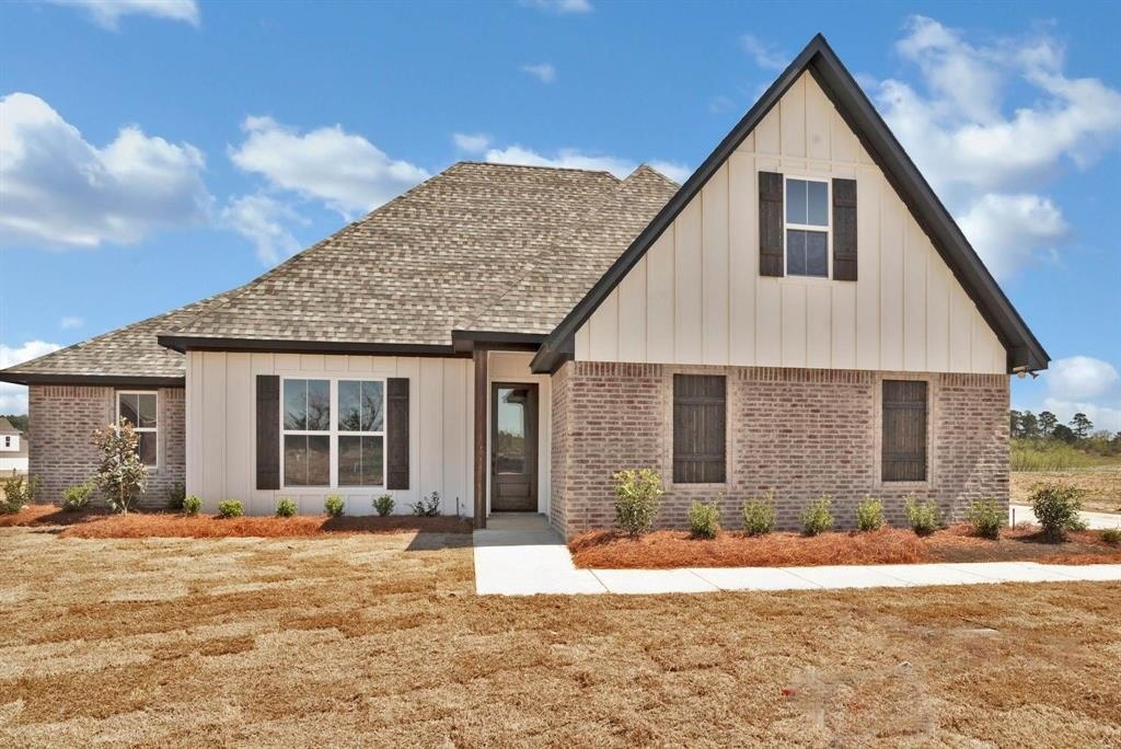179 Oak Alley Road, Stonewall, LA 71078, 4 Bedrooms Bedrooms, ,3 BathroomsBathrooms,Residential,For Sale,179 Oak Alley Road,20752427