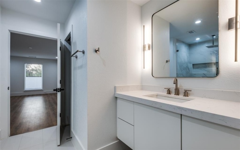 2345 Hondo Avenue, Dallas, TX 75219, 4 Bedrooms Bedrooms, ,3 BathroomsBathrooms,Residential Lease,For Rent,2345 Hondo Avenue,20770724