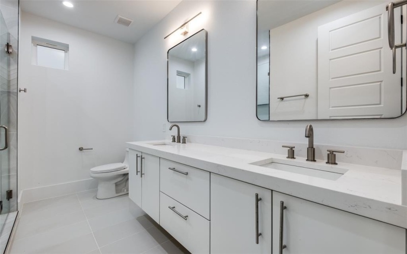 2345 Hondo Avenue, Dallas, TX 75219, 4 Bedrooms Bedrooms, ,3 BathroomsBathrooms,Residential Lease,For Rent,2345 Hondo Avenue,20770724