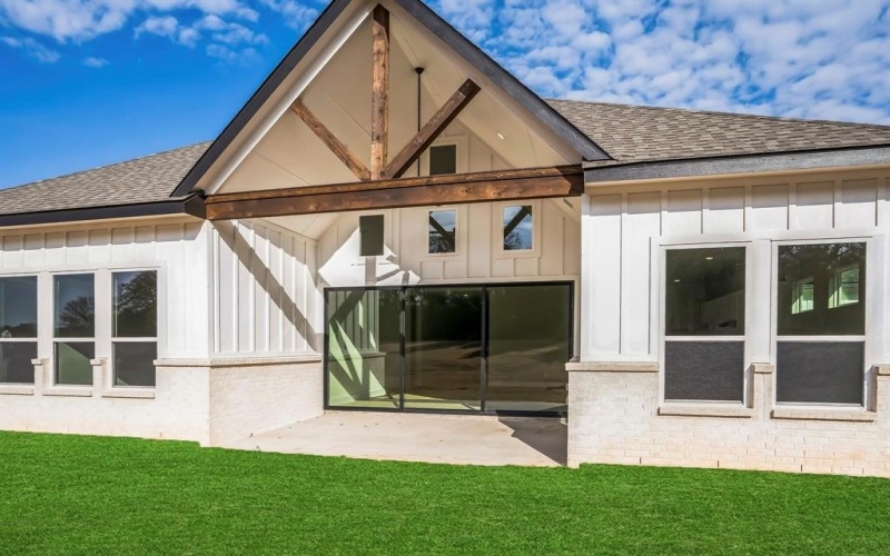 8010 Grizzly Run Drive, Burleson, TX 76028, 4 Habitaciones Habitaciones , ,3 BañosBaños,Residential,En Venta,8010 Grizzly Run Drive,20752452