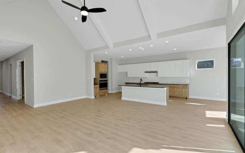 8010 Grizzly Run Drive, Burleson, TX 76028, 4 Habitaciones Habitaciones , ,3 BañosBaños,Residential,En Venta,8010 Grizzly Run Drive,20752452