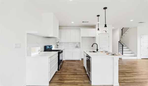 1610 Life Avenue, Dallas, TX 75212, 3 Bedrooms Bedrooms, ,2 BathroomsBathrooms,Residential,For Sale,1610 Life Avenue,20762885