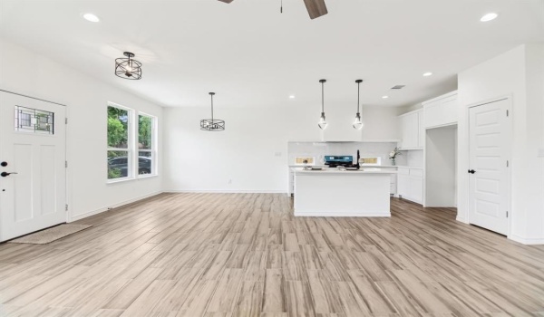 1610 Life Avenue, Dallas, TX 75212, 3 Bedrooms Bedrooms, ,2 BathroomsBathrooms,Residential,For Sale,1610 Life Avenue,20762885
