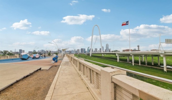 1610 Life Avenue, Dallas, TX 75212, 3 Bedrooms Bedrooms, ,2 BathroomsBathrooms,Residential,For Sale,1610 Life Avenue,20762885