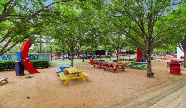 1610 Life Avenue, Dallas, TX 75212, 3 Bedrooms Bedrooms, ,2 BathroomsBathrooms,Residential,For Sale,1610 Life Avenue,20762885