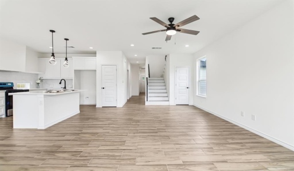 1610 Life Avenue, Dallas, TX 75212, 3 Bedrooms Bedrooms, ,2 BathroomsBathrooms,Residential,For Sale,1610 Life Avenue,20762885