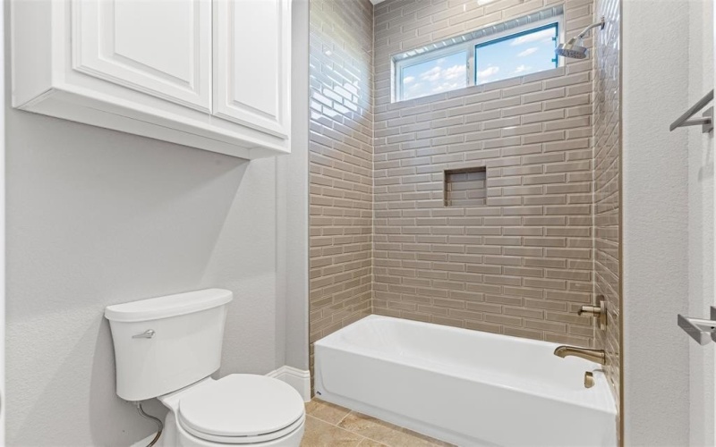 123 Club House Drive, Weatherford, TX 76087, 4 Bedrooms Bedrooms, ,5 BathroomsBathrooms,Residential,For Sale,123 Club House Drive,20762993