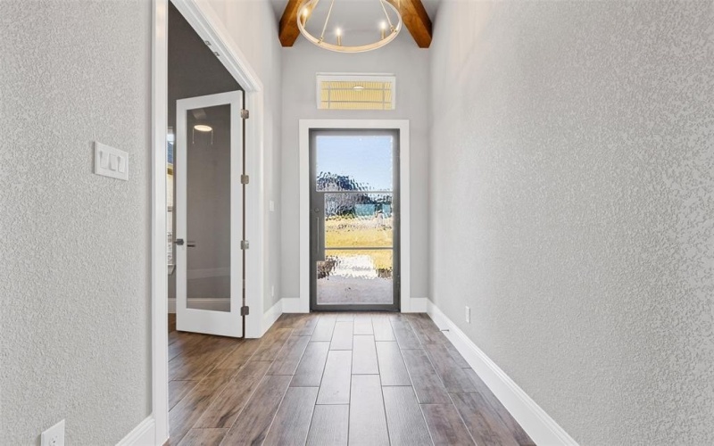 123 Club House Drive, Weatherford, TX 76087, 4 Bedrooms Bedrooms, ,5 BathroomsBathrooms,Residential,For Sale,123 Club House Drive,20762993