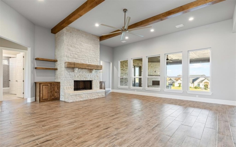 123 Club House Drive, Weatherford, TX 76087, 4 Bedrooms Bedrooms, ,5 BathroomsBathrooms,Residential,For Sale,123 Club House Drive,20762993