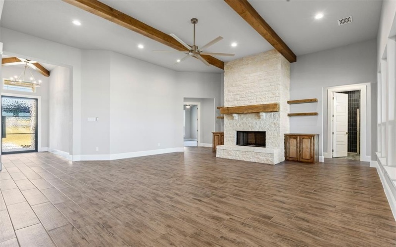 123 Club House Drive, Weatherford, TX 76087, 4 Bedrooms Bedrooms, ,5 BathroomsBathrooms,Residential,For Sale,123 Club House Drive,20762993