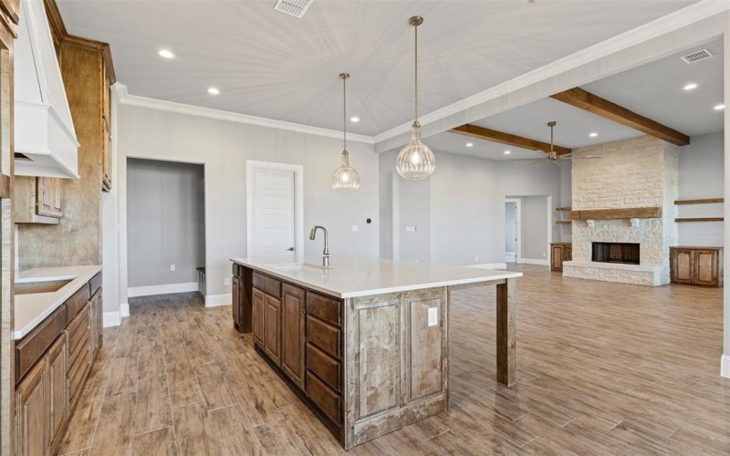 123 Club House Drive, Weatherford, TX 76087, 4 Bedrooms Bedrooms, ,5 BathroomsBathrooms,Residential,For Sale,123 Club House Drive,20762993