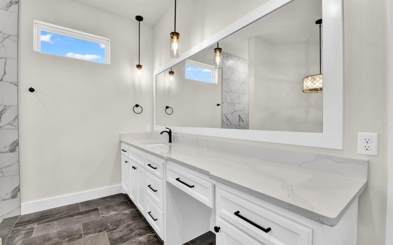 3410 Farm Land Court, Granbury, TX 76048, 4 Bedrooms Bedrooms, ,2 BathroomsBathrooms,Residential,For Sale,3410 Farm Land Court,20753331
