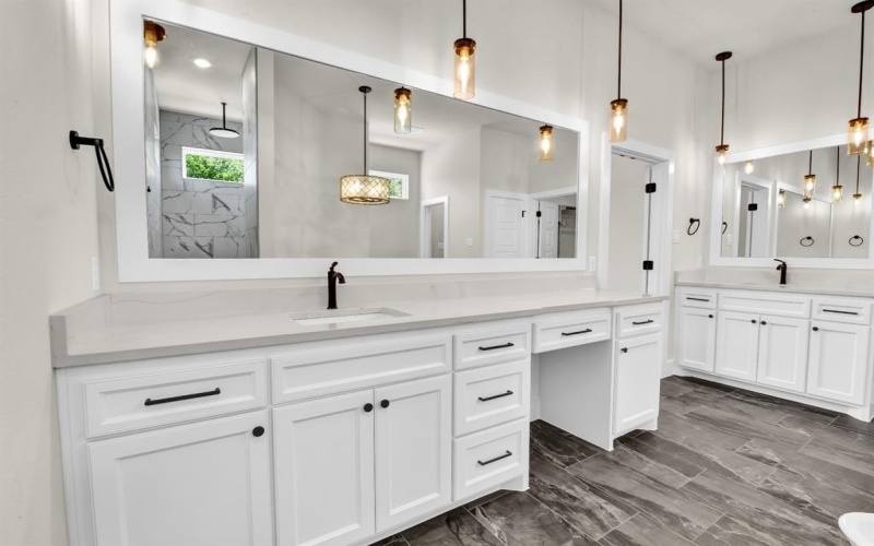 3410 Farm Land Court, Granbury, TX 76048, 4 Bedrooms Bedrooms, ,2 BathroomsBathrooms,Residential,For Sale,3410 Farm Land Court,20753331