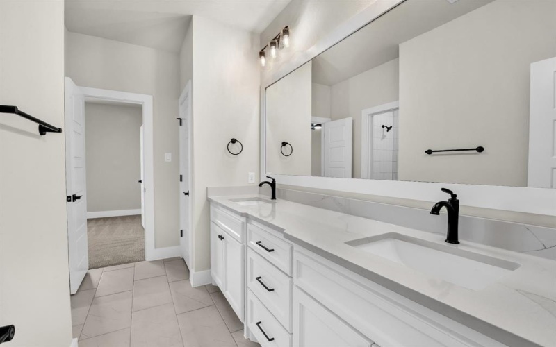 3410 Farm Land Court, Granbury, TX 76048, 4 Bedrooms Bedrooms, ,2 BathroomsBathrooms,Residential,For Sale,3410 Farm Land Court,20753331