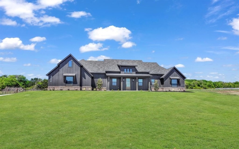 3410 Farm Land Court, Granbury, TX 76048, 4 Bedrooms Bedrooms, ,2 BathroomsBathrooms,Residential,For Sale,3410 Farm Land Court,20753331