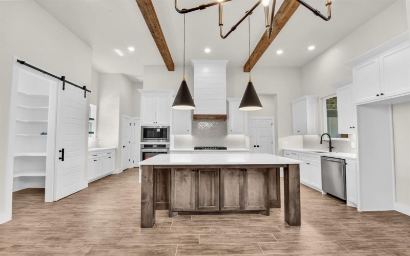 3410 Farm Land Court, Granbury, TX 76048, 4 Bedrooms Bedrooms, ,2 BathroomsBathrooms,Residential,For Sale,3410 Farm Land Court,20753331