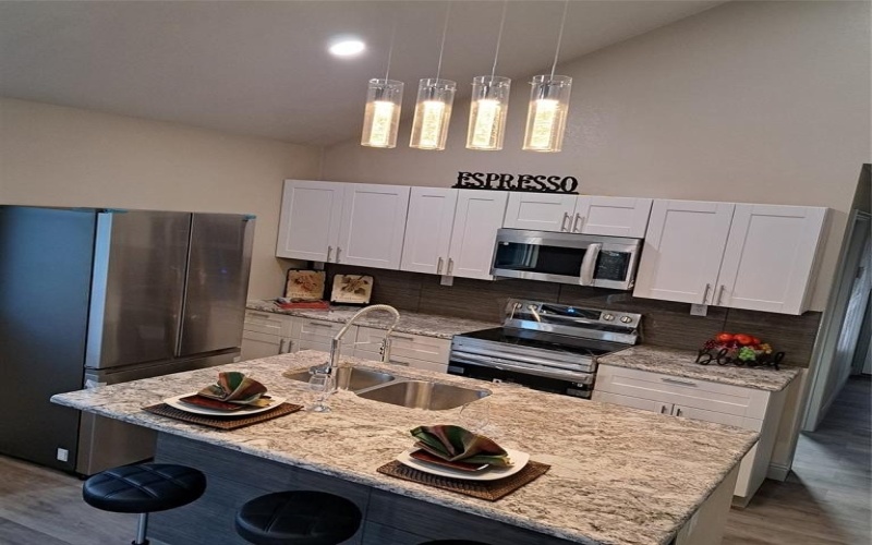 5702 Arkansas Trail, Granbury, TX 76048, 3 Bedrooms Bedrooms, ,2 BathroomsBathrooms,Residential,For Sale,5702 Arkansas Trail,20763020