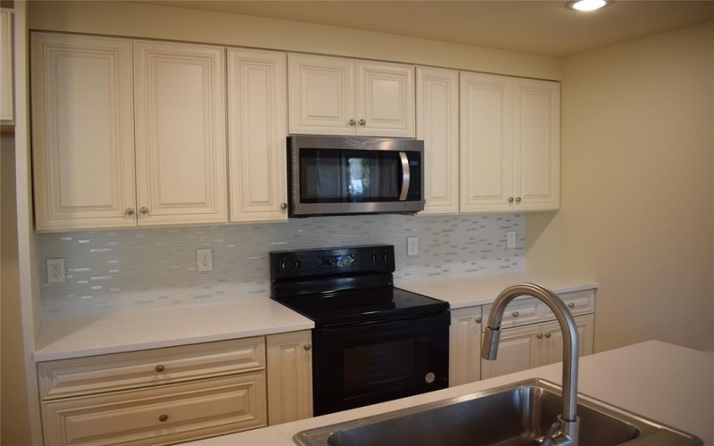 621 E Murray Street, Denison, TX 75021, 4 Bedrooms Bedrooms, ,2 BathroomsBathrooms,Residential,For Sale,621 E Murray Street,20763063