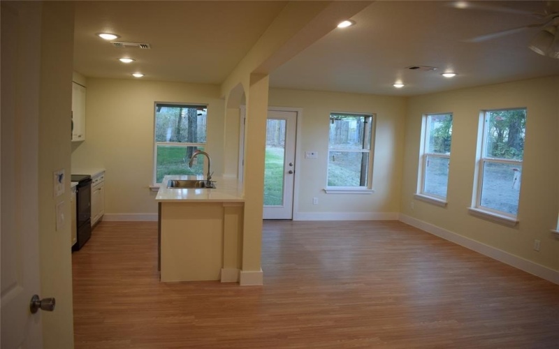 621 E Murray Street, Denison, TX 75021, 4 Bedrooms Bedrooms, ,2 BathroomsBathrooms,Residential,For Sale,621 E Murray Street,20763063