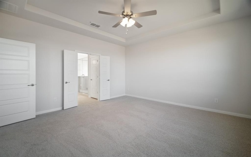 127 HERITAGE HILL Drive, Forney, TX 75126, 4 Bedrooms Bedrooms, ,3 BathroomsBathrooms,Residential,For Sale,127 HERITAGE HILL Drive,20754093