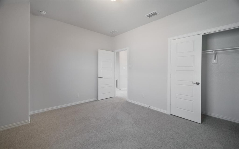 127 HERITAGE HILL Drive, Forney, TX 75126, 4 Bedrooms Bedrooms, ,3 BathroomsBathrooms,Residential,For Sale,127 HERITAGE HILL Drive,20754093