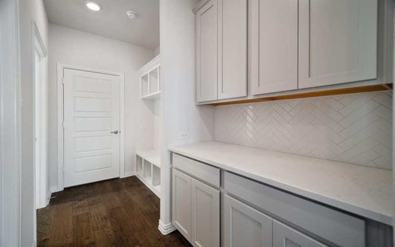 127 HERITAGE HILL Drive, Forney, TX 75126, 4 Bedrooms Bedrooms, ,3 BathroomsBathrooms,Residential,For Sale,127 HERITAGE HILL Drive,20754093
