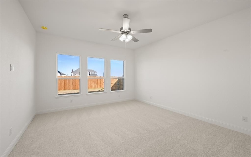 1016 Mill Ridge Drive, Justin, TX 76247, 4 Bedrooms Bedrooms, ,2 BathroomsBathrooms,Residential,For Sale,1016 Mill Ridge Drive,20754111