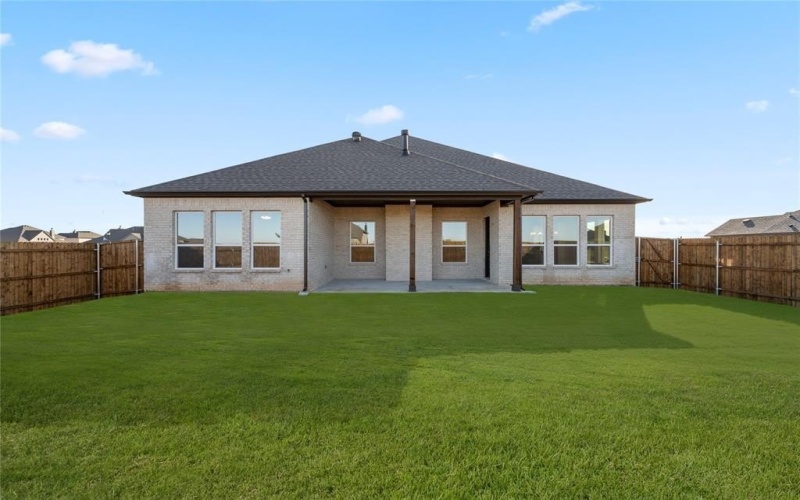 1016 Mill Ridge Drive, Justin, TX 76247, 4 Bedrooms Bedrooms, ,2 BathroomsBathrooms,Residential,For Sale,1016 Mill Ridge Drive,20754111