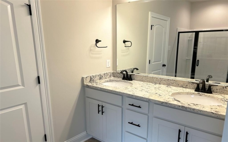 753 CROZIER Drive, Bossier City, LA 71111, 4 Bedrooms Bedrooms, ,2 BathroomsBathrooms,Residential,For Sale,753 CROZIER Drive,20771811