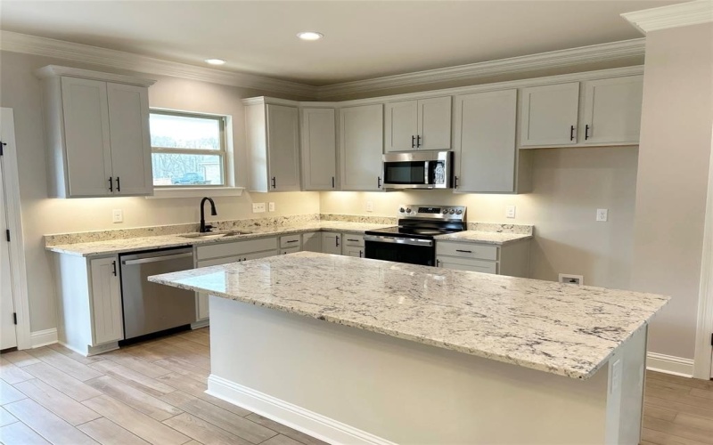 753 CROZIER Drive, Bossier City, LA 71111, 4 Bedrooms Bedrooms, ,2 BathroomsBathrooms,Residential,For Sale,753 CROZIER Drive,20771811