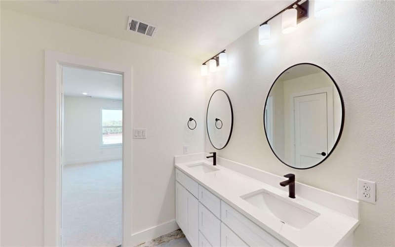 4412 Fatima Drive, Irving, TX 75062, 3 Bedrooms Bedrooms, ,2 BathroomsBathrooms,Residential,For Sale,4412 Fatima Drive,20754118