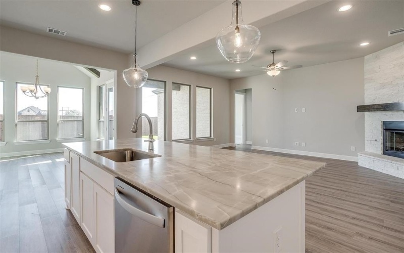 1214 Roundwash, Midlothian, TX 76065, 4 Habitaciones Habitaciones , ,3 BañosBaños,Residential,En Venta,1214 Roundwash,20754166
