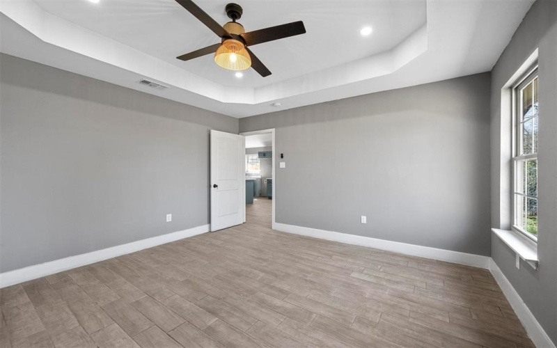 1006 W Brown, Ennis, TX 75119, 3 Bedrooms Bedrooms, ,2 BathroomsBathrooms,Residential,For Sale,1006 W Brown,20754253