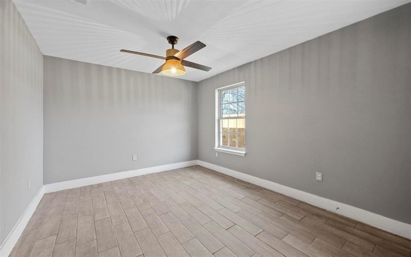 1006 W Brown, Ennis, TX 75119, 3 Bedrooms Bedrooms, ,2 BathroomsBathrooms,Residential,For Sale,1006 W Brown,20754253