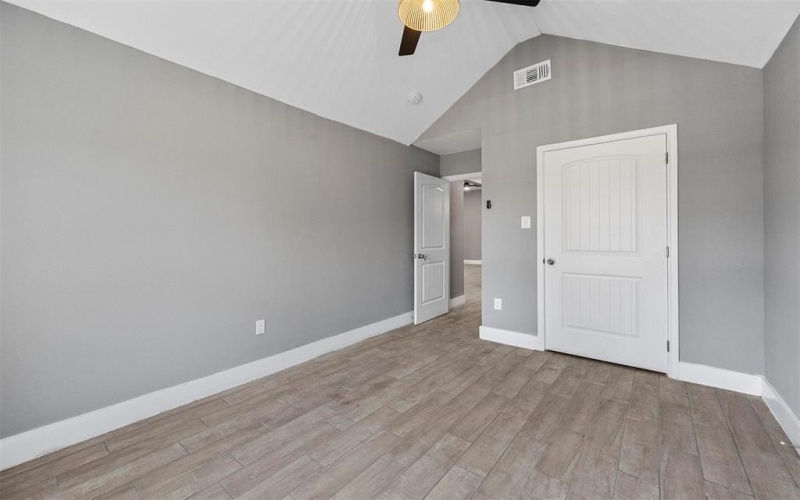 1006 W Brown, Ennis, TX 75119, 3 Bedrooms Bedrooms, ,2 BathroomsBathrooms,Residential,For Sale,1006 W Brown,20754253
