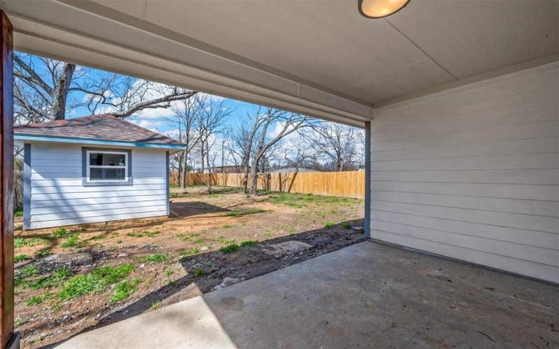 1006 W Brown, Ennis, TX 75119, 3 Bedrooms Bedrooms, ,2 BathroomsBathrooms,Residential,For Sale,1006 W Brown,20754253