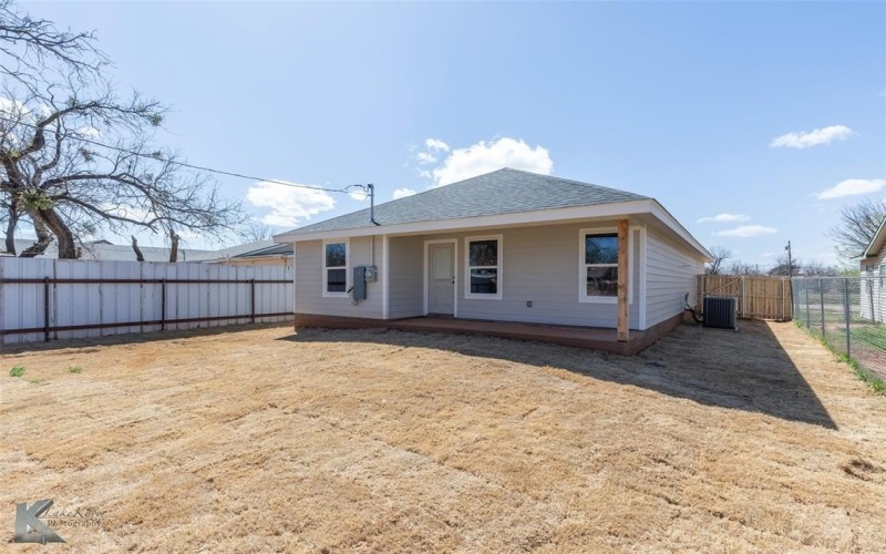 2449 Shelton Street, Abilene, TX 79603, 3 Bedrooms Bedrooms, ,2 BathroomsBathrooms,Residential,For Sale,2449 Shelton Street,20772003