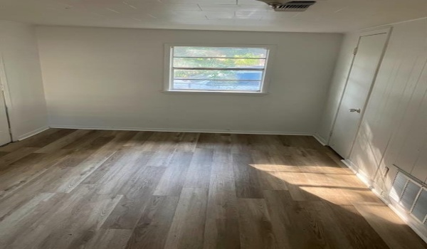 1539 Maple Avenue, Paris, TX 75460, 2 Bedrooms Bedrooms, ,1 BathroomBathrooms,Residential,For Sale,1539 Maple Avenue,20754658