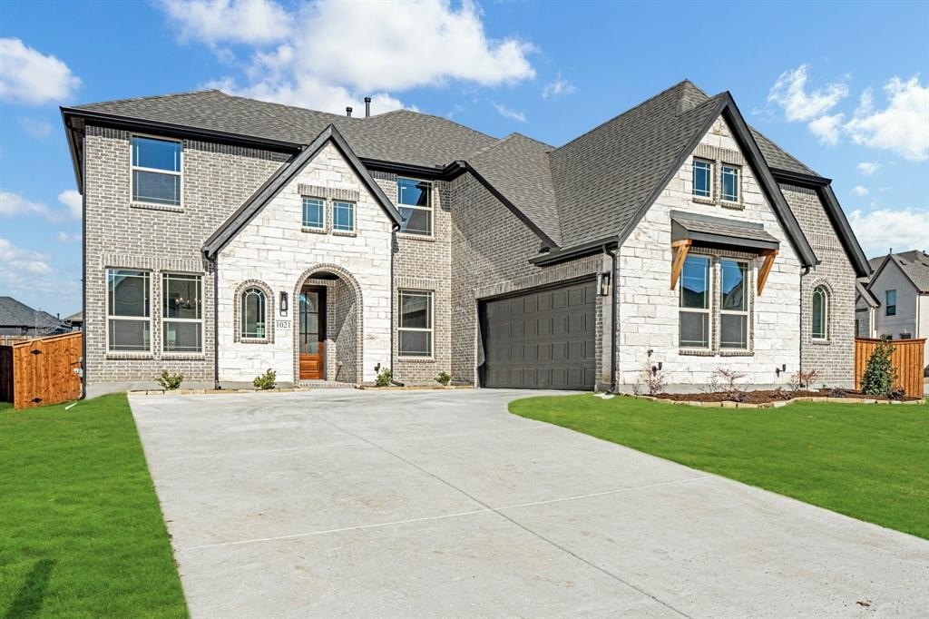 1021 Waverly Drive, McKinney, TX 75071, 4 Bedrooms Bedrooms, ,5 BathroomsBathrooms,Residential,For Sale,1021 Waverly Drive,20772101