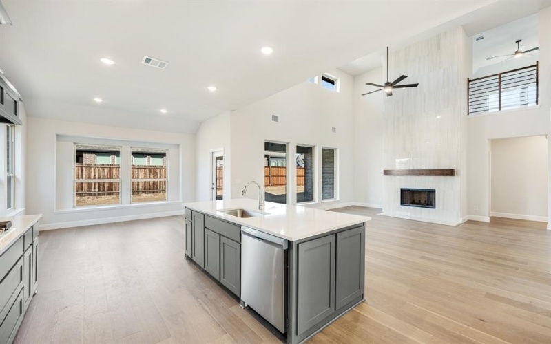 1021 Waverly Drive, McKinney, TX 75071, 4 Bedrooms Bedrooms, ,5 BathroomsBathrooms,Residential,For Sale,1021 Waverly Drive,20772101