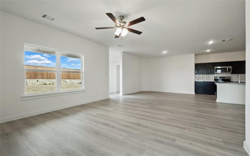 224 Comfort Drive, Godley, TX 76044, 3 Bedrooms Bedrooms, ,2 BathroomsBathrooms,Residential,For Sale,224 Comfort Drive,20754852
