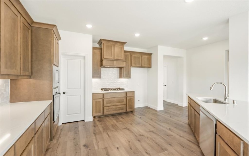 1545 Laurel Avenue, Aubrey, TX 76227, 4 Bedrooms Bedrooms, ,2 BathroomsBathrooms,Residential,For Sale,1545 Laurel Avenue,20755171