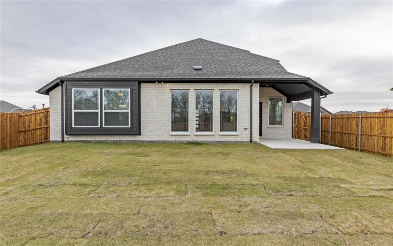 1609 Elle Lane, Aubrey, TX 76227, 5 Bedrooms Bedrooms, ,5 BathroomsBathrooms,Residential,For Sale,1609 Elle Lane,20755308