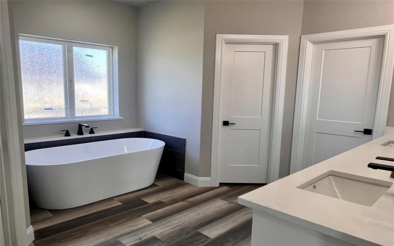 1404 Dixie Estates Way, Whitesboro, TX 76273, 5 Habitaciones Habitaciones , ,3 BañosBaños,Residential,En Venta,1404 Dixie Estates Way,20755457