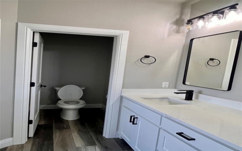 1404 Dixie Estates Way, Whitesboro, TX 76273, 5 Habitaciones Habitaciones , ,3 BañosBaños,Residential,En Venta,1404 Dixie Estates Way,20755457