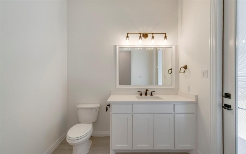 6421 Cedar Elm Lane, Midlothian, TX 76065, 4 Bedrooms Bedrooms, ,3 BathroomsBathrooms,Residential,For Sale,6421 Cedar Elm Lane,20756106